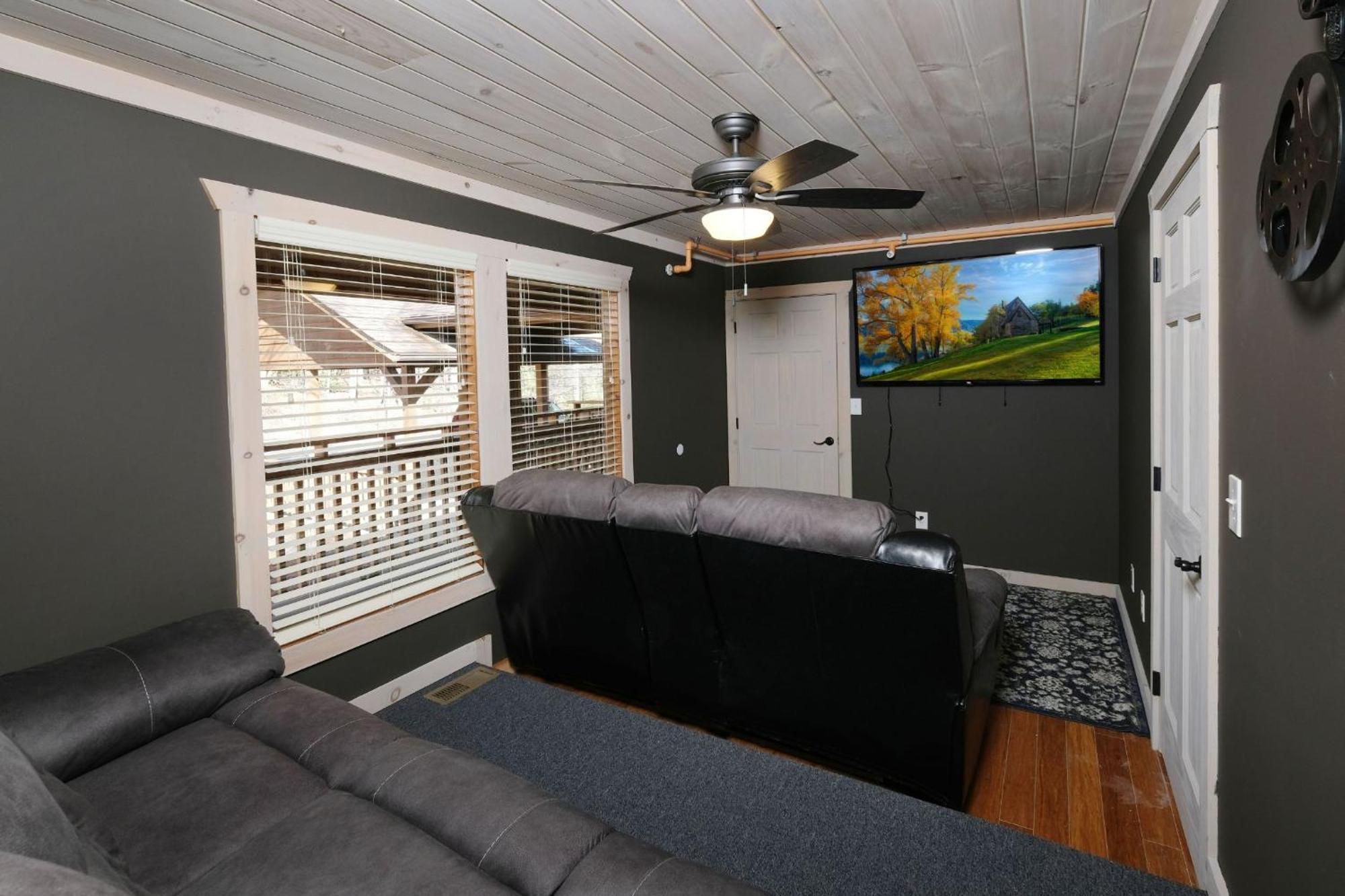Rocky Top Lodge Гетлинбург Екстериор снимка